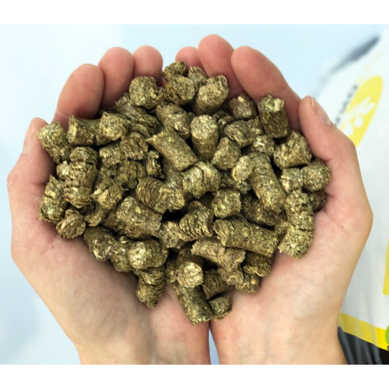 LUČENKA - Granulované seno s Konopím 15kg